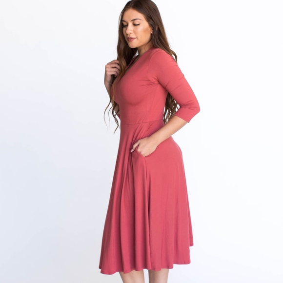 Curie Coral Dress-Midi - Picture 2 of 3